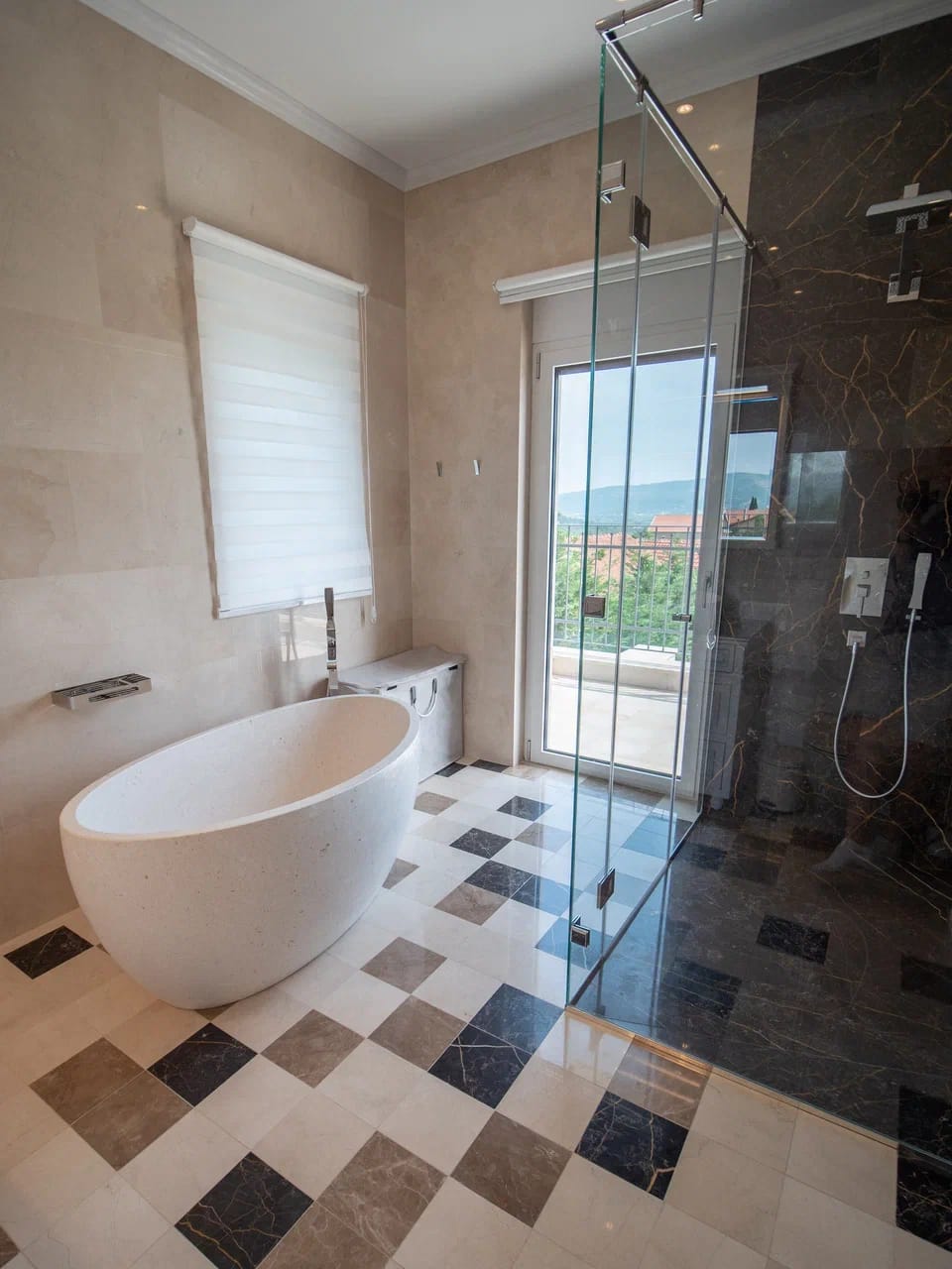 Image of Villa - 6 Bedrooms - 2 Bathrooms for Sale in Tivat-Mrcevac-Montenegro, Image 38